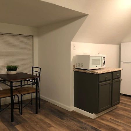 Unwind In A Bright Comfortable Apartment For 3 بيتسبرغ المظهر الخارجي الصورة