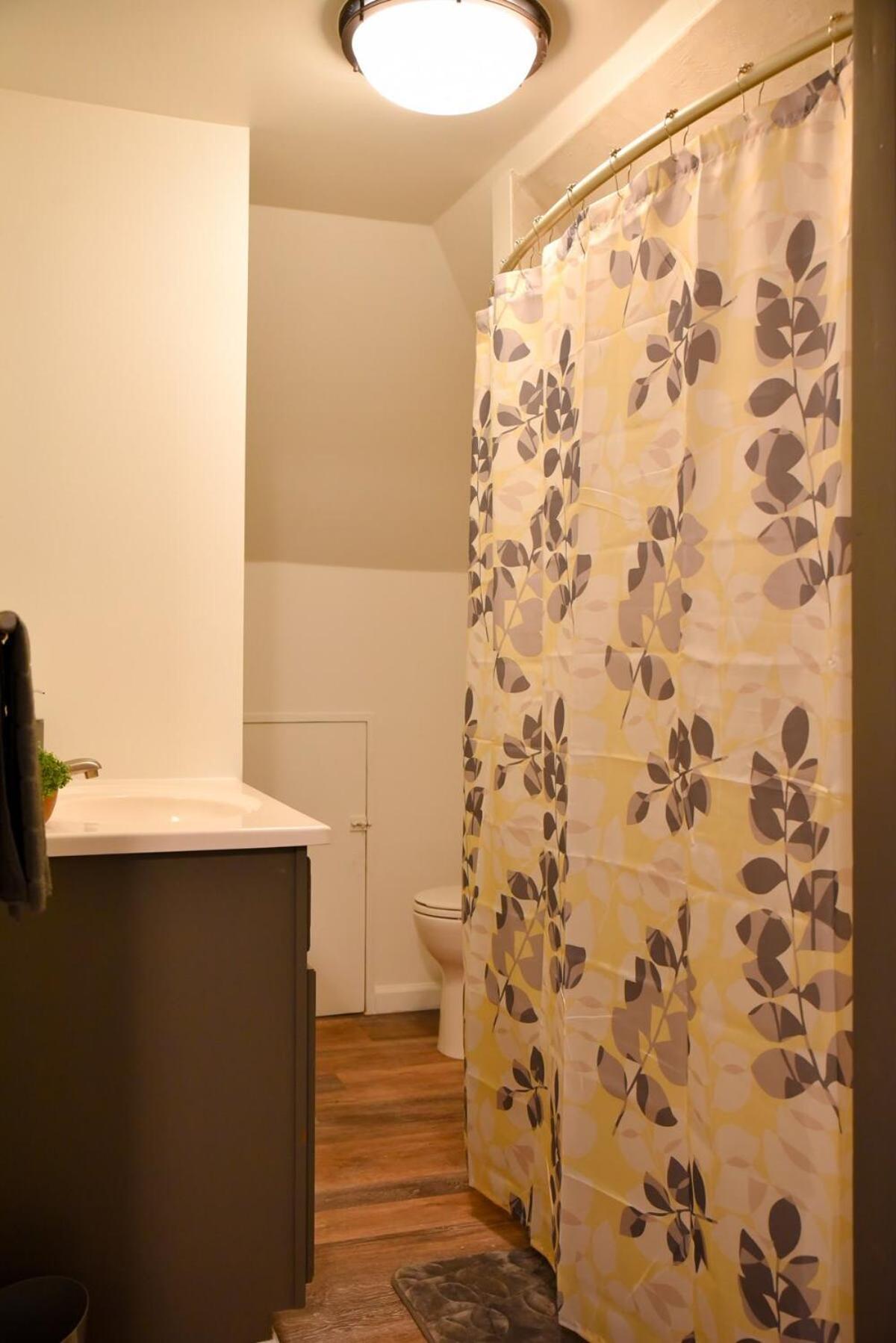 Unwind In A Bright Comfortable Apartment For 3 بيتسبرغ المظهر الخارجي الصورة