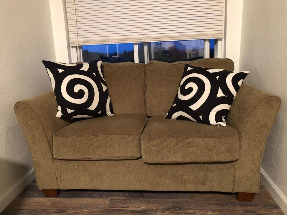 Unwind In A Bright Comfortable Apartment For 3 بيتسبرغ المظهر الخارجي الصورة